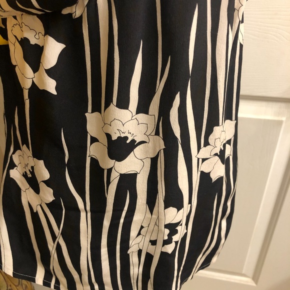 Warehouse London black and cream flutter shirt 4 - Picture 2 of 7